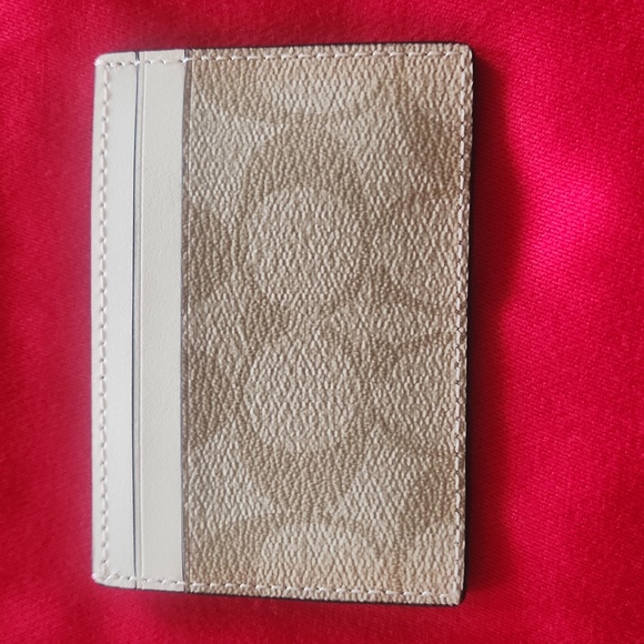 NWT Coach Credit Card Holder - Picture 2 of 4